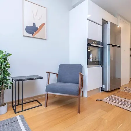 Appartement 0053 - Luxurious, Comfy Residence. *